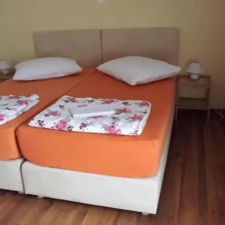 Apartment 2 *